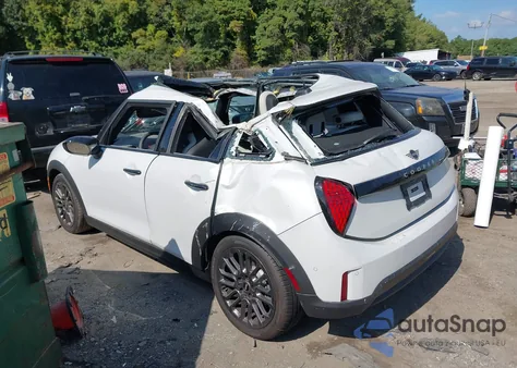 2025 Mini Hardtop Cooper from USA, damaged, VIN WMW43GD06S2X37266